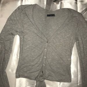 Front tie top